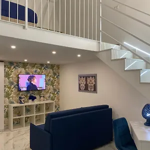 https://magica-home-cannizzaro.sicilyhotelsitaly.net