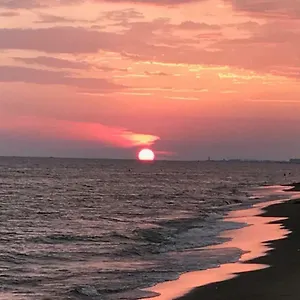 https://rome-on-the-beach.it-romehotels.com